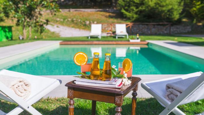 Casale del Castagneto 8, Emma Villas