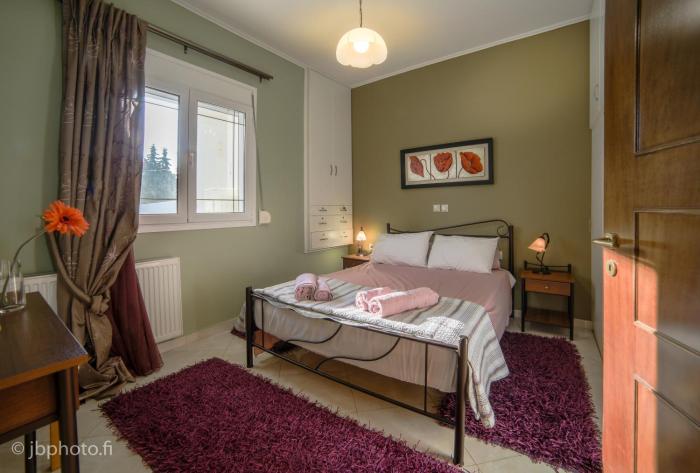 Marys House Apartment 10 min from Athens Airport