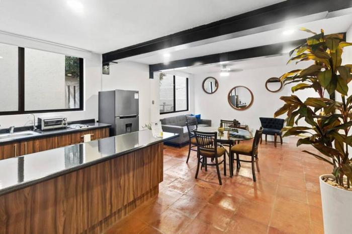 +MS +Suite Insuperable +Óptima Ubicación +150MB 119C