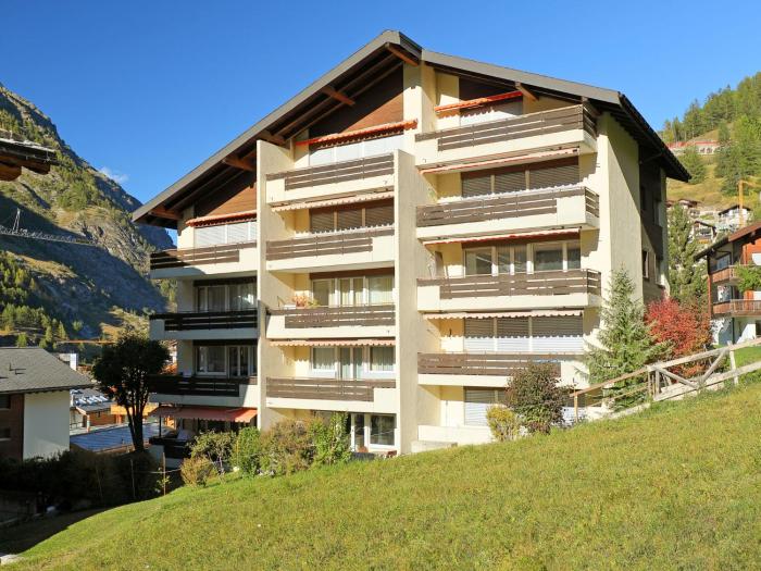 Apartment Grillon-3 by Interhome