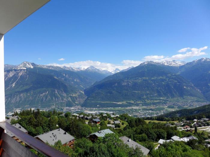Apartment Europa Est 2 - APT 83 by Interhome