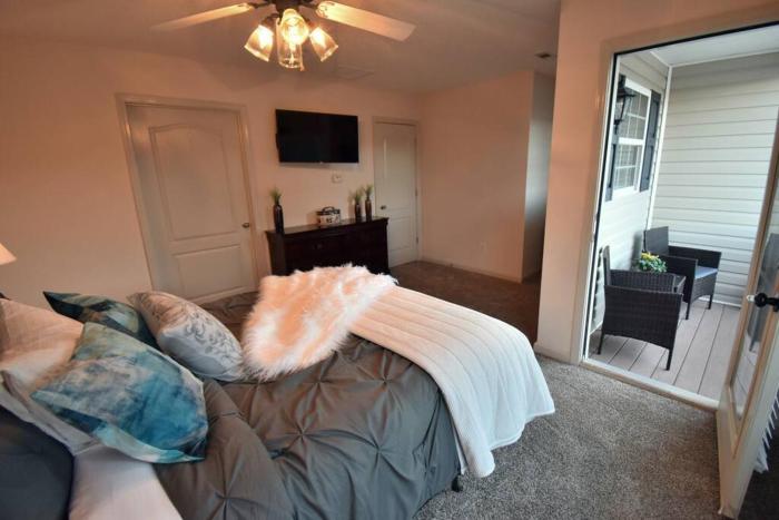 Cozy Renovated Winder Townhouse Traveller Awards 2025 Winner