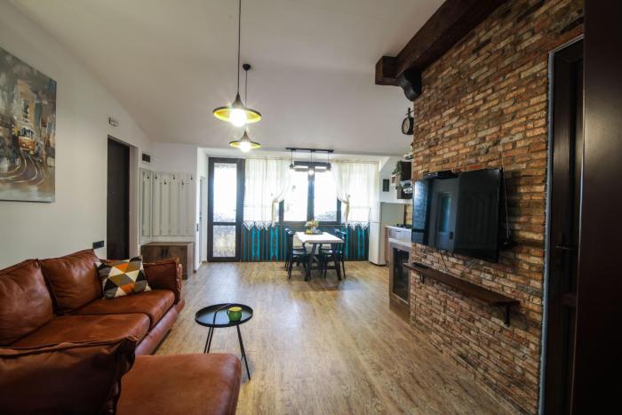 A lovely 2-bedroom apartment in central Tbilisi