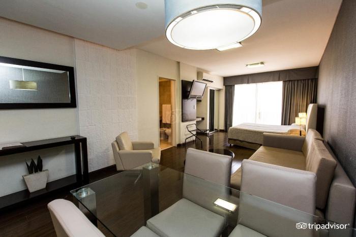 Ayres Apartments Guido
