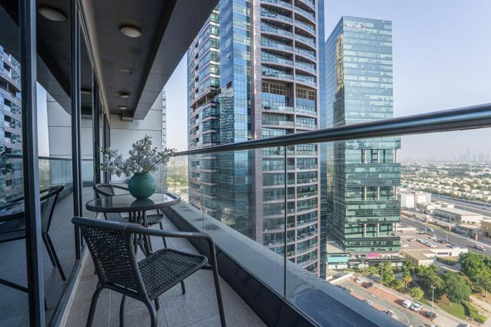 HiGuests - Spacious Apartment Close to Dubai Marina Walk