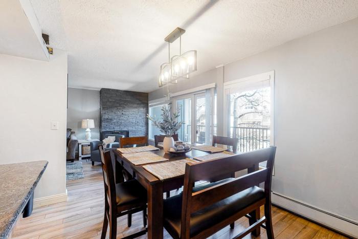 Mountain Meadows 302