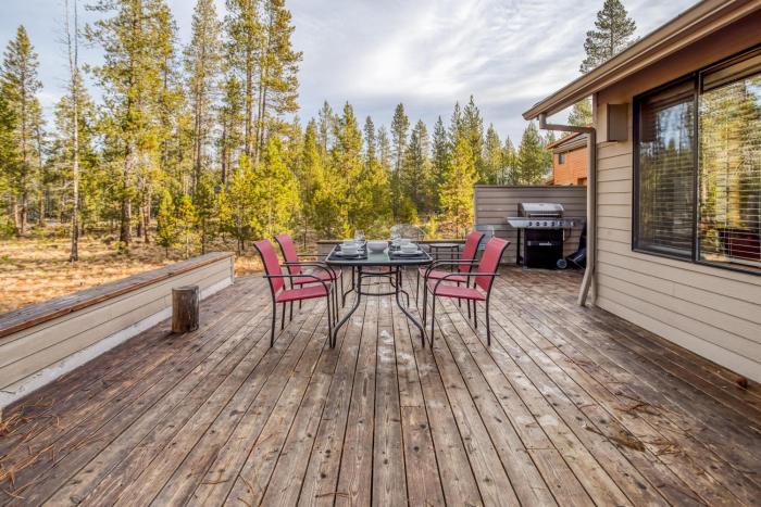 Klamath 24 - Meredith Lodging