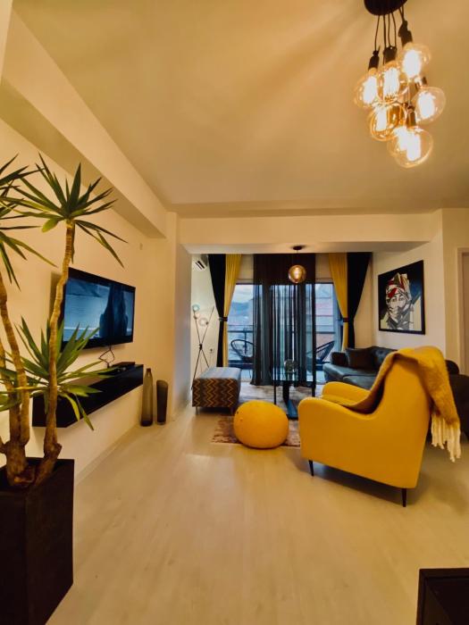 Sandev Apartments Kolorit
