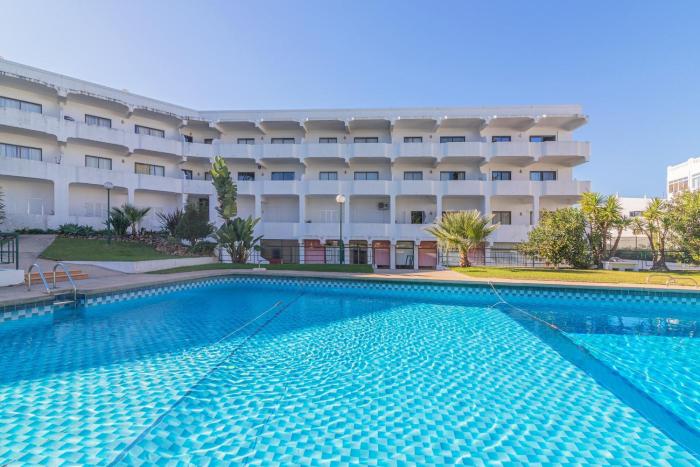 Vilamoura Cosy 2 with Pool by Homing