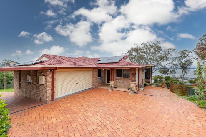 Lakeview on Victoria