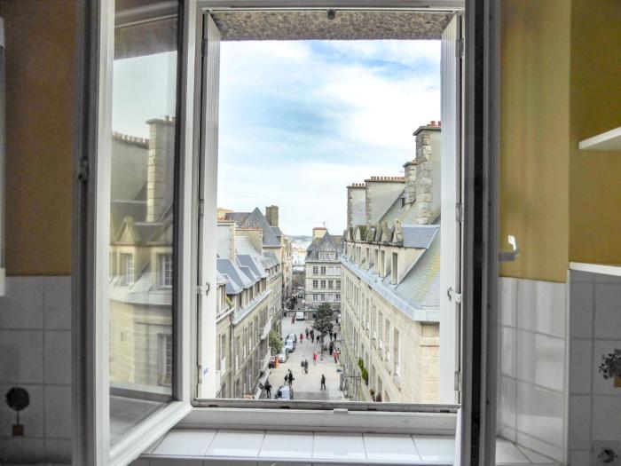 Apartment Beauchesne by Interhome