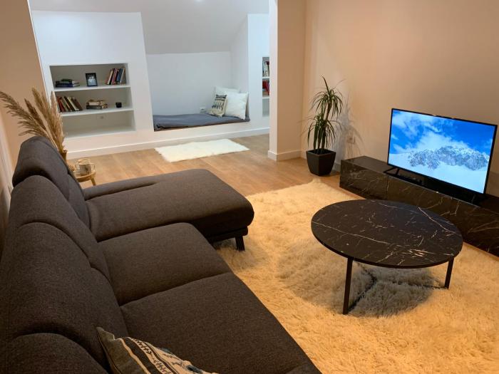 Noahs Attic - Apartment Hotel in Korce