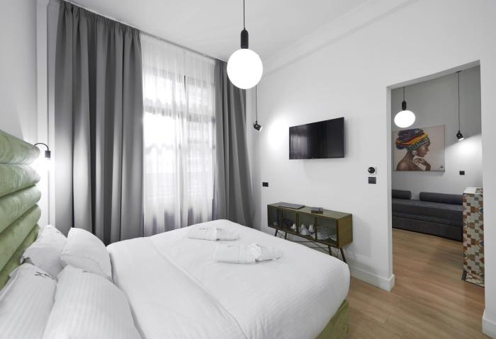 The Maroon Bottle Hotel