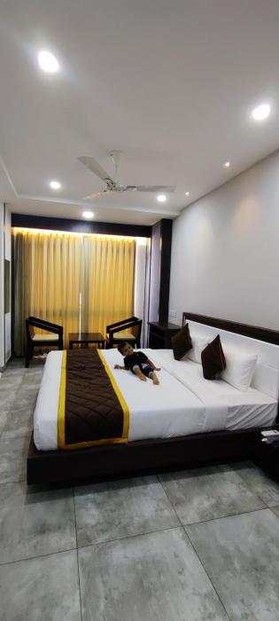 HOTEL ABOOZ