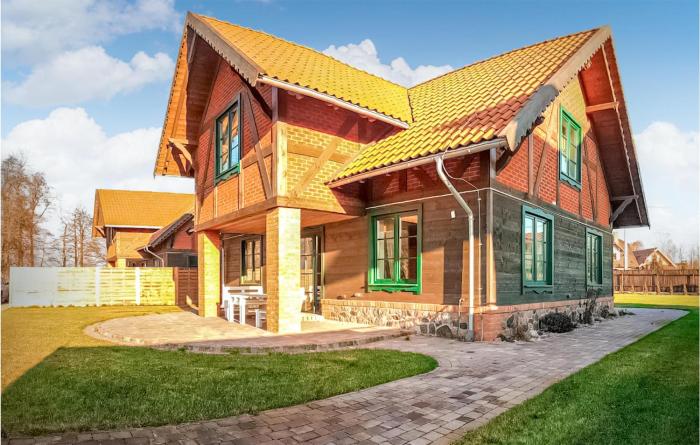 Awesome home in Gizycko with 4 Bedrooms
