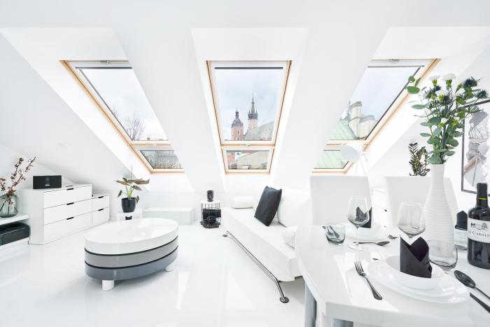 UNIQUE DESIGN Loft in middle of CENTRE of OLD TOWN with Netflix