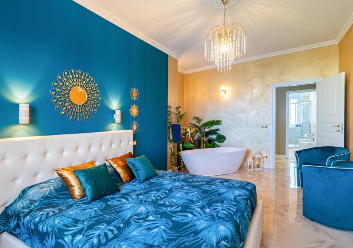 JUNGLE SUITE --- VASCA in camera