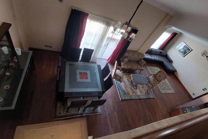 Spacious cheerful apartment