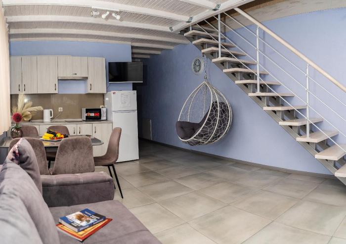 Апартаменти дворівневі на віллі с садом