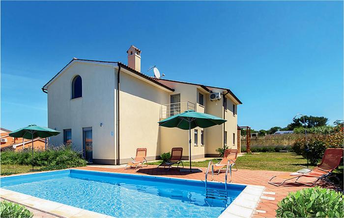 3 Bedroom Amazing Home In Pula