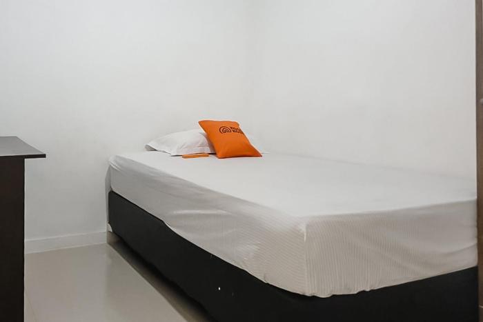 KoolKost Female @ Mayjend Sungkono (Minimum Stay 30 Nights)