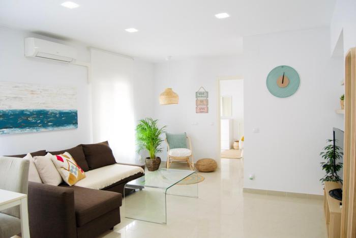 Kawaii BEACHFRONT Malagueta Apartment