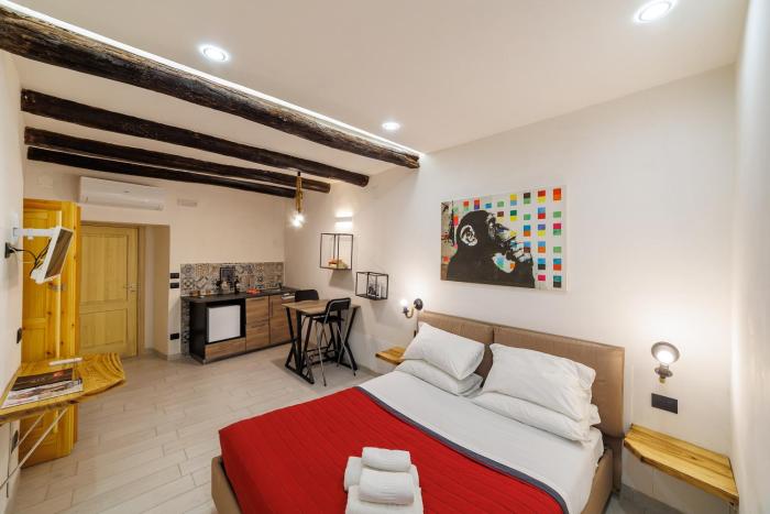 Legno Suite By HouseinNaples