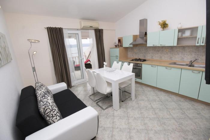 Apartment in Pisak with sea view, terrace, air conditioning WiFi 3340-6