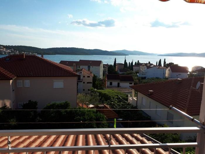 Apartment in Okrug Gornji with sea view balcony air conditioning WiFi 5053 1