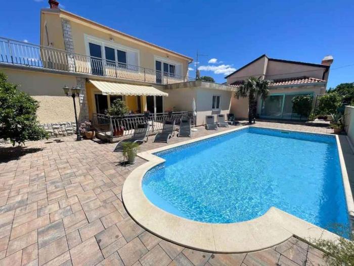 Holiday home in Jadranovo 42254