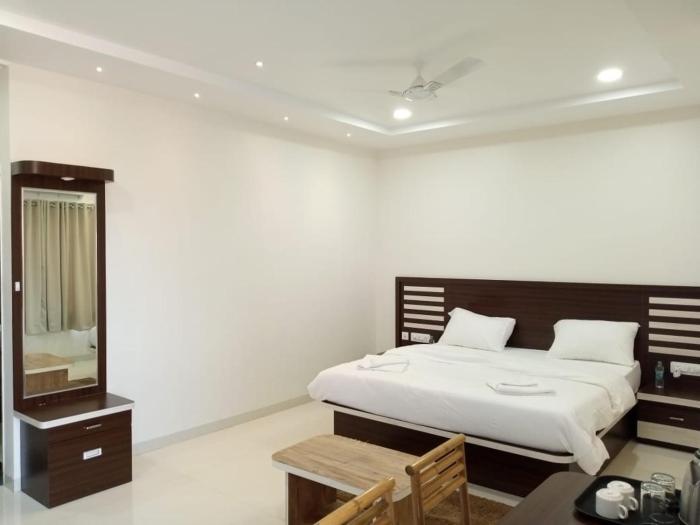 Hotel Ajanta green restaurant and resort