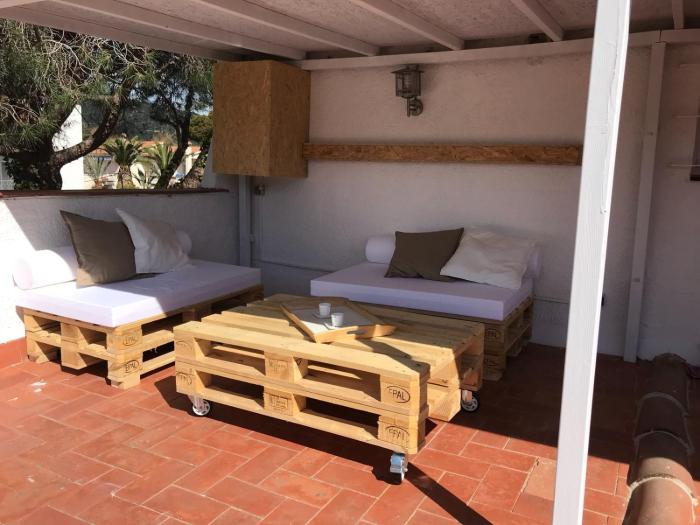 Estudio cerca del mar con terraza
