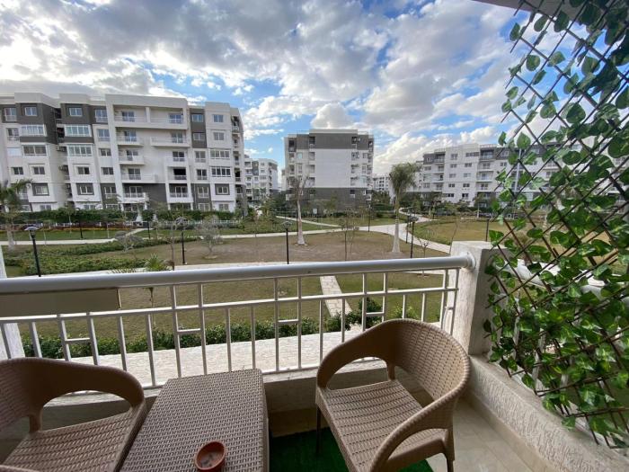 Madinaty Well-furnished 3- Bedroom apartment - شقة فندقيه للايجار مدينتي