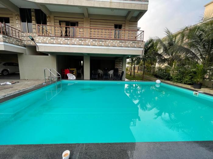 Nevilles Villa - Pet friendly with Pool