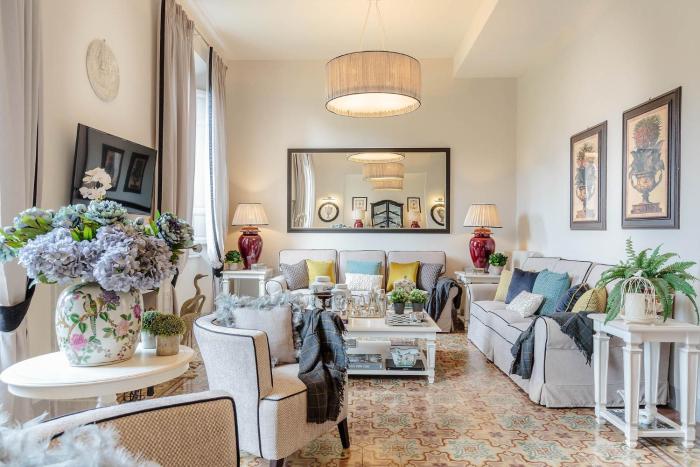 The Park View 4 Bedrooms Apartment with Terrace and Elevator inside the Walls of Lucca