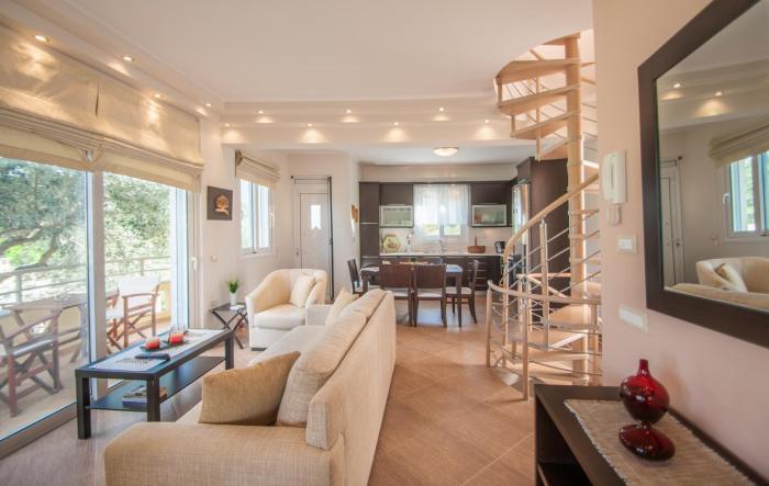 Ianthi Beach Villa by "elite"