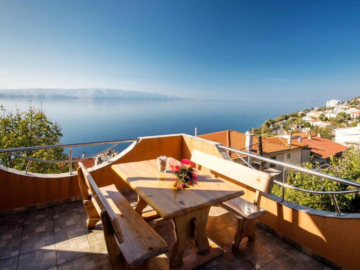 Apartment Tajana by Interhome