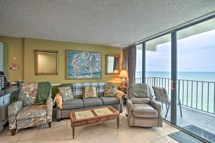 Murrells Inlet Condo with Ocean Views and Pool Access!