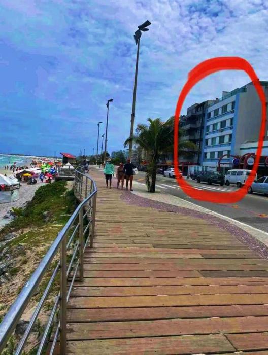 APARTAMENTO BEIRA MAR- Praia do Forte EXCELENTE PARA TEMPORADA!!