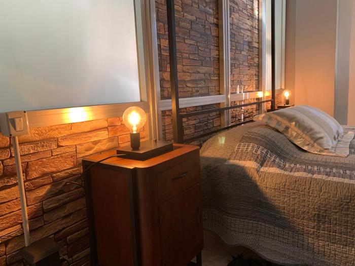 "L Industrial Green" Apartment