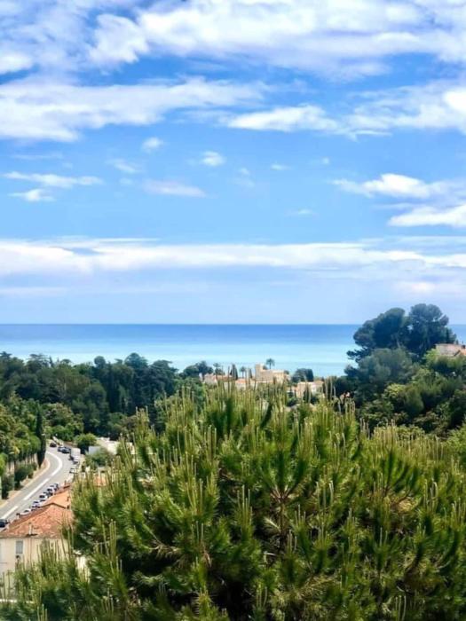 Appartement Luxe - 3 pièces avec vue mer, piscine et tennis