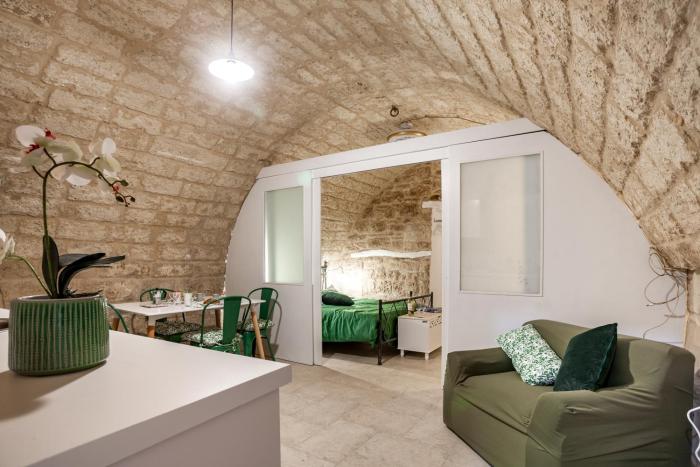 GuestHost - La Pergola Apt in the heart of Bari