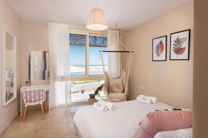 Chilled & Serene 1BDR Mangroovy Pool & Sea View