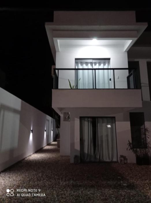 Casa geminada 2 no Mariscal