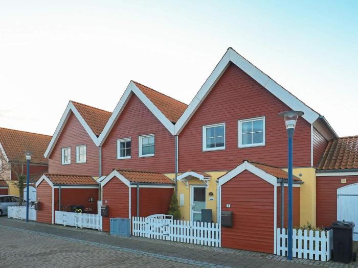 8 person holiday home in Hals-By Traum