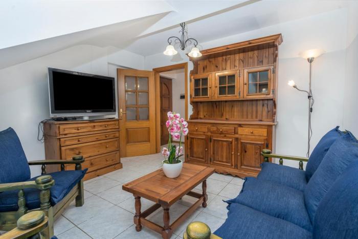 GuestHost - Penthouse Central apartments vista Monte Priesnig