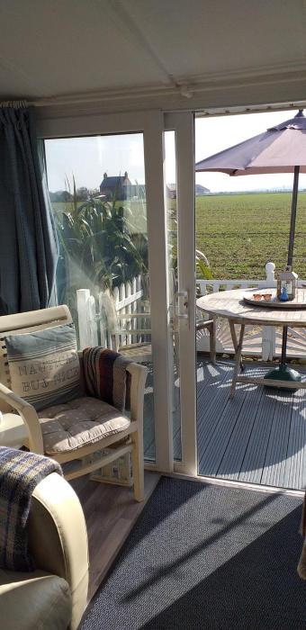 The Sun Trap @ Bridlingtons Bed & Bowl Beach Breaks