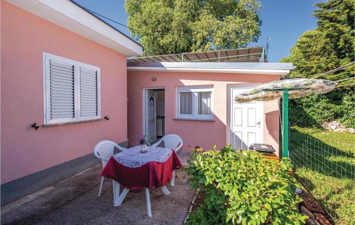 Cozy Apartment In Kostrena With Wifi