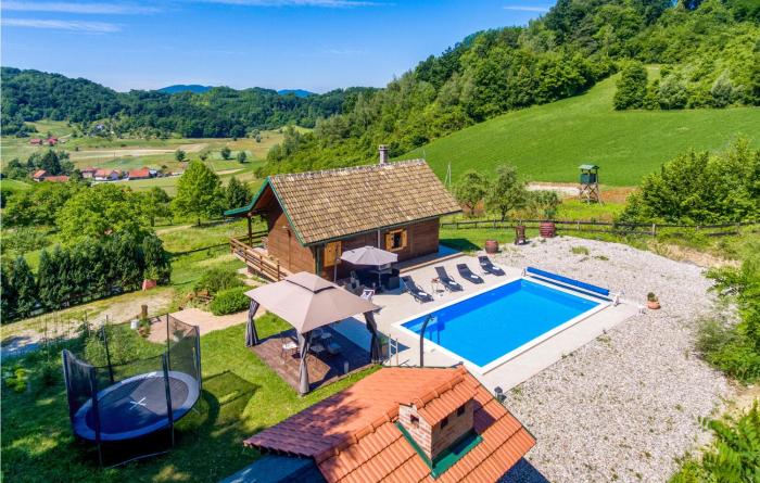 Amazing Home In Krapinske Toplice With 2 Bedrooms, Wifi And Outdoor Swimming Pool