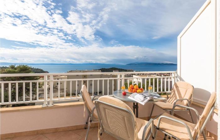 Stunning Apartment In Makarska With 1 Bedrooms And Wifi